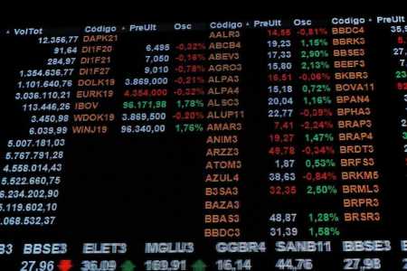 Agosto tem 71 ações do Ibovespa em alta: especialistas explicam movimento | CNN Brasil