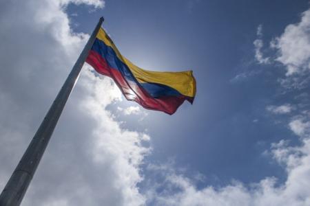 Brasil se opõe a novas sanções econômicas dos EUA contra a Venezuela | CNN Brasil