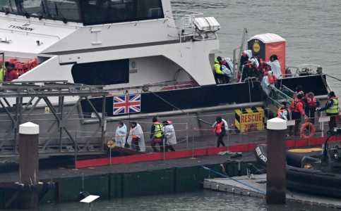Resgate de migrantes no Canal da Mancha