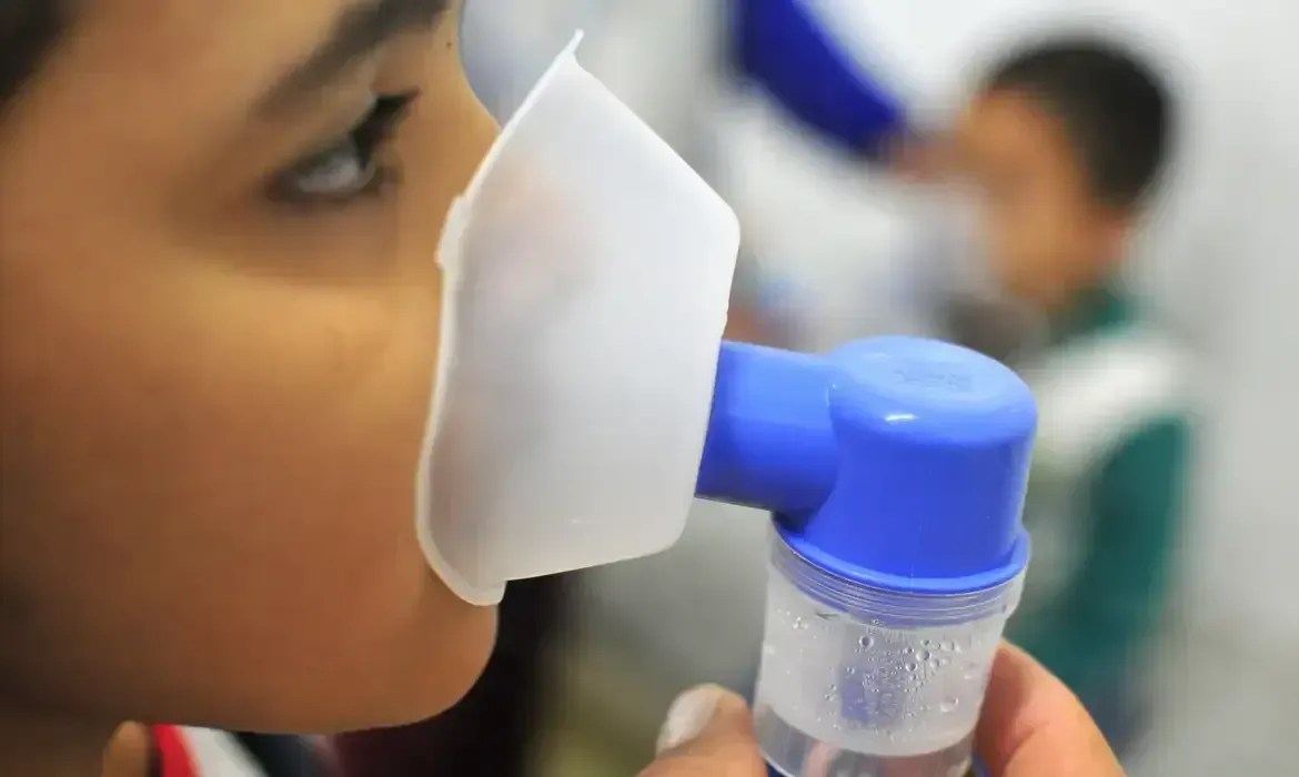 Governo de Minas decreta emergência devido a aumento de casos de Síndrome Respiratória Aguda Grave