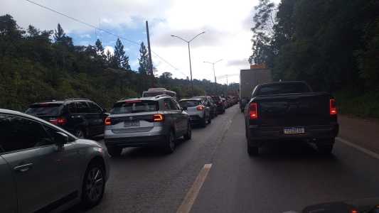 Trânsito complicado na BR-040