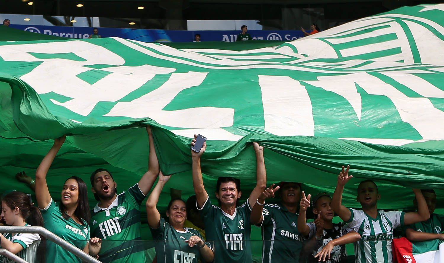 Allianz x Arena Barueri: veja comparação de público e renda do Palmeiras em 2024