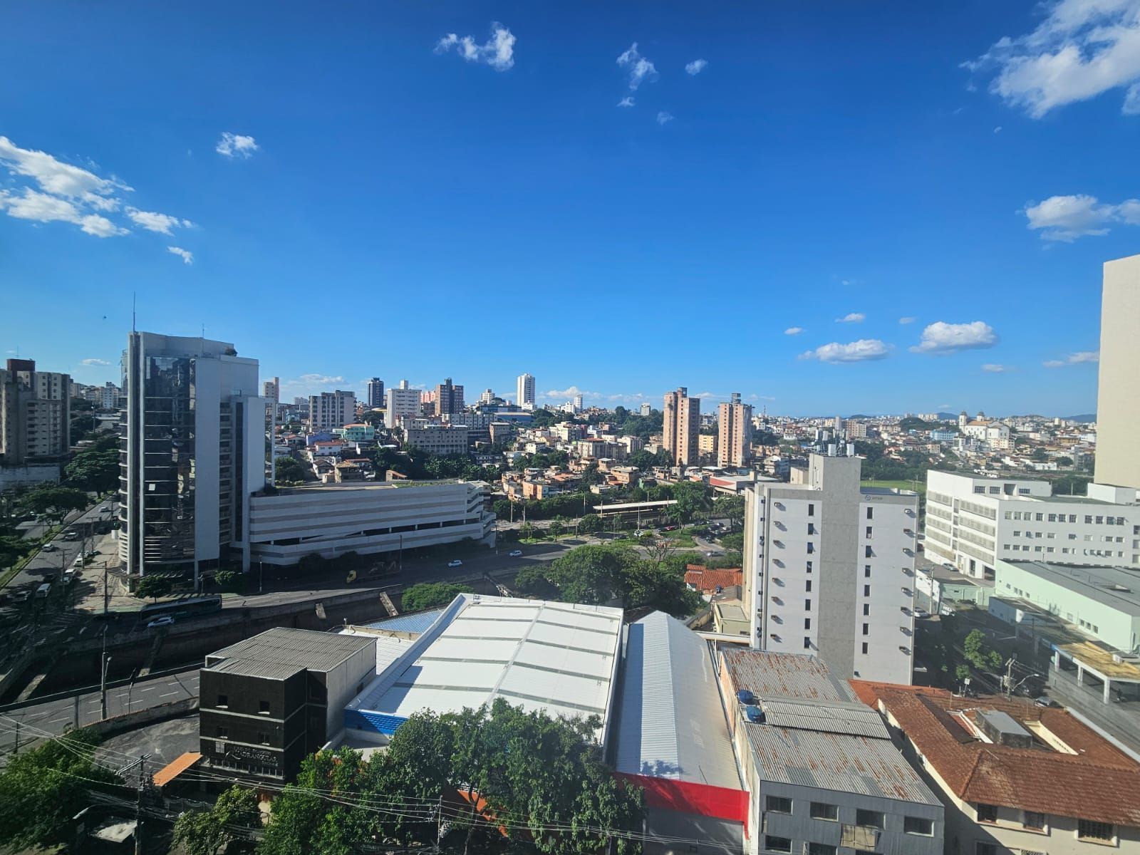 Natal será de calor intenso em BH e região, com máxima acima de 32 °C