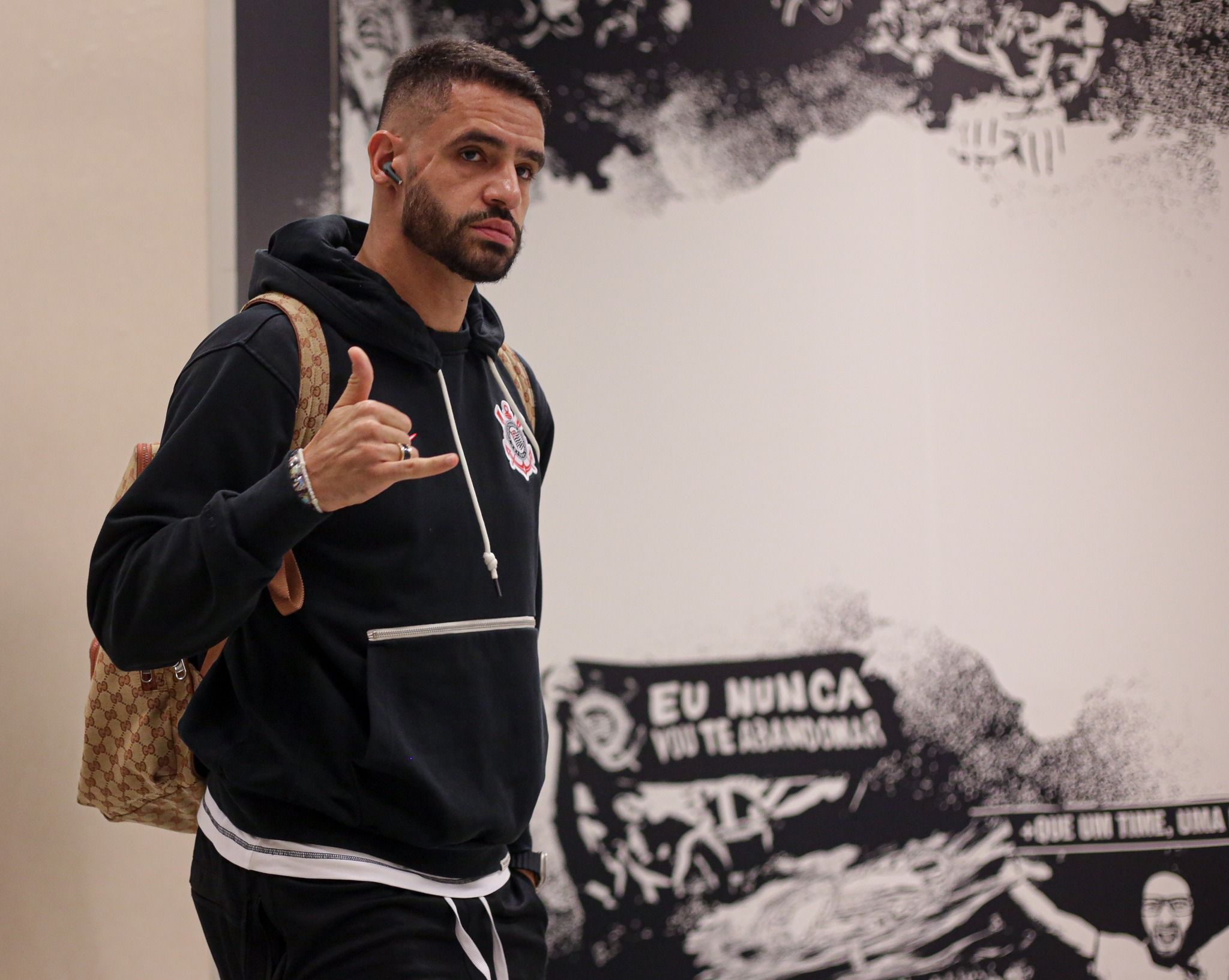 Fluminense encaminha contratação de Renato Augusto, ex-Corinthians