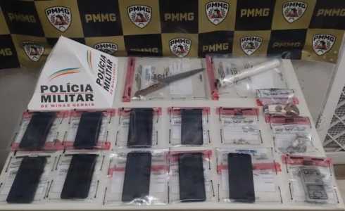 Material encontrado com os suspeitos reforça ligação com o tráfico