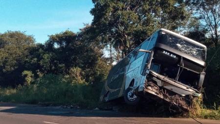 42 passageiros estavam no ônibus