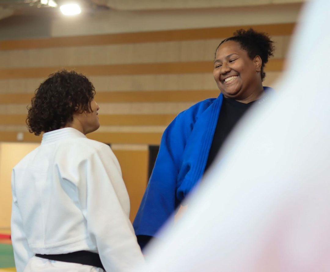 Medalha de ouro em Paris, Bia Souza é treinada por campeã olímpica
