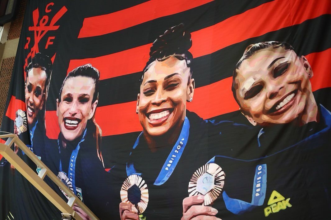 Flamengo homenageia medalhistas olímpicos de Paris 2024; veja fotos