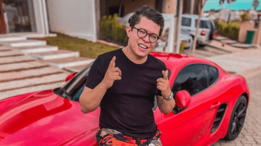 DJ Ivis é condenado a 8 meses de prisão por agredir ex-mulher | CNN Brasil