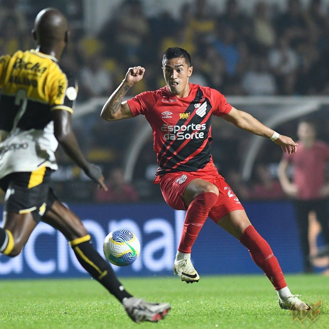 Criciúma e Athletico-PR seguem perto da Z4 após empate pelo Brasileiro