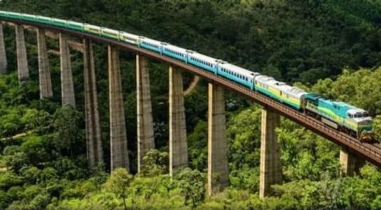 Trem Vitória-Minas terá viagens noturnas a partir de 2026 e promete facilitar o acesso dos mineiros às praias capixabas
