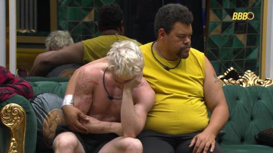 Juliano Floss é acolhido por Babu Santana no BBB 26