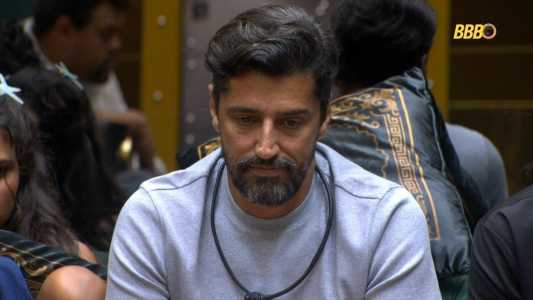 Alberto Cowboy não gostou da informação