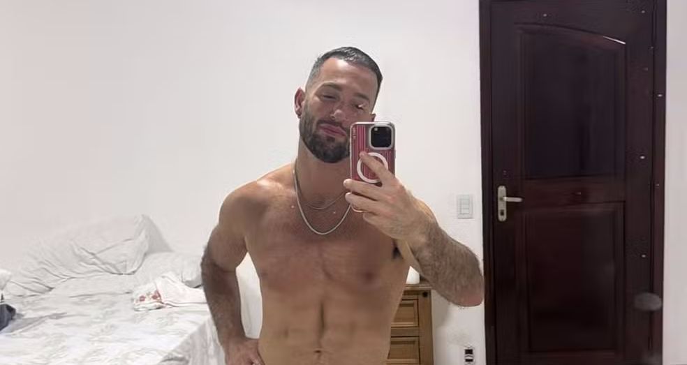 Eliminado do BBB 25, Diego Hypolito surge de cueca em post: 'Ainda não fiquei com ninguém'