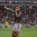 Empresário de Gabigol indica renovação com o Flamengo e nega conversas com Corinthians