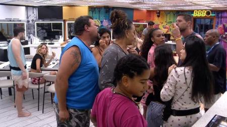 Suposta agressão ocorreu durante briga generalizada no BBB 26