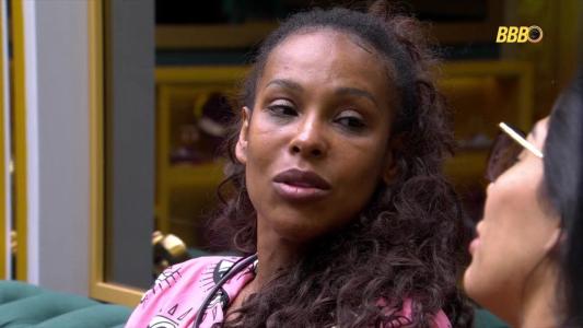 Sol Vega aguarda atendimento com a psicóloga no BBB 26