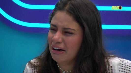 Gabriela se emociona