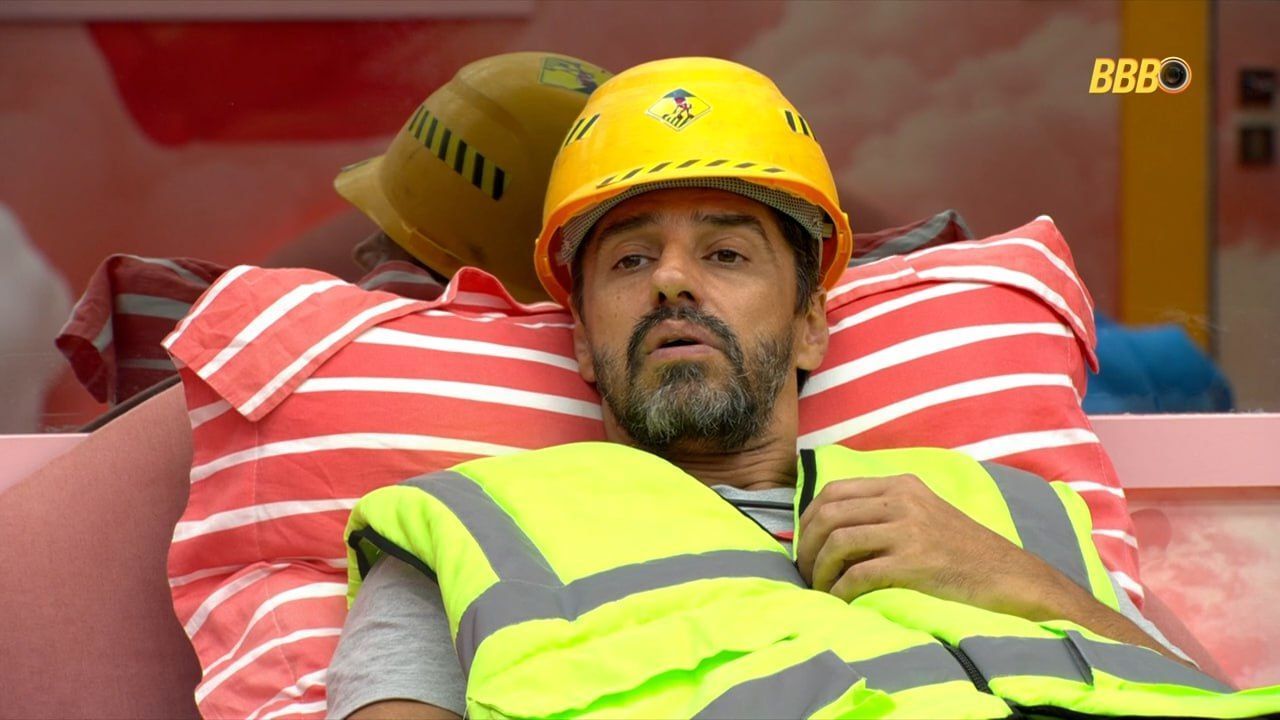 BBB 26: Alberto Cowboy descumpre regra do programa e leva bronca da produção