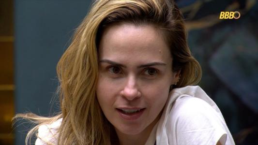 Ana Paula errou o nome do apresentador