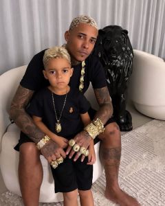 Mc Poze do Rodo e o filho Miguel, de 3 anos