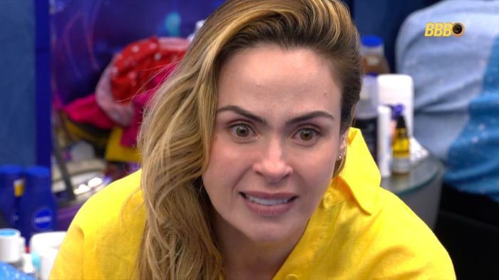 Ana Paula caiu no choro após briga com Cowboy 