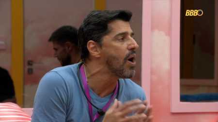 Alberto Cowboy discutiu com Ana Paula
