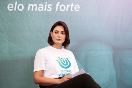 A ex-primeira-dama Michelle Bolsonaro liderou programa Pátria Voluntária durante o governo de Jair Bolsonaro