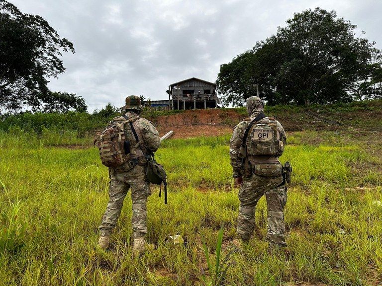 PF prende líder indígena por estupro de crianças em aldeia