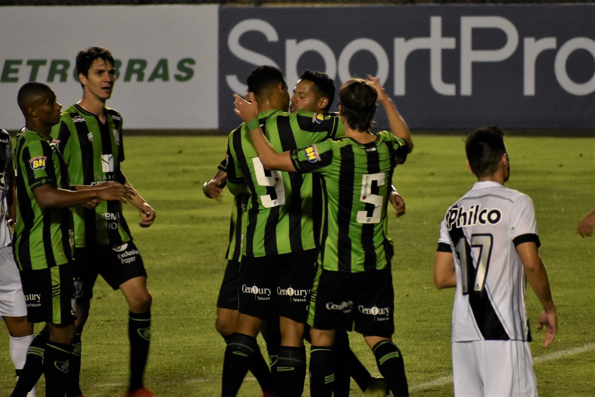América tem retrospecto equilibrado em estreias de Série B no século; confira
