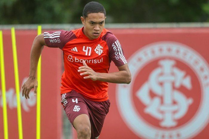 Volante do Inter é convocado para a seleção brasileira sub-20
