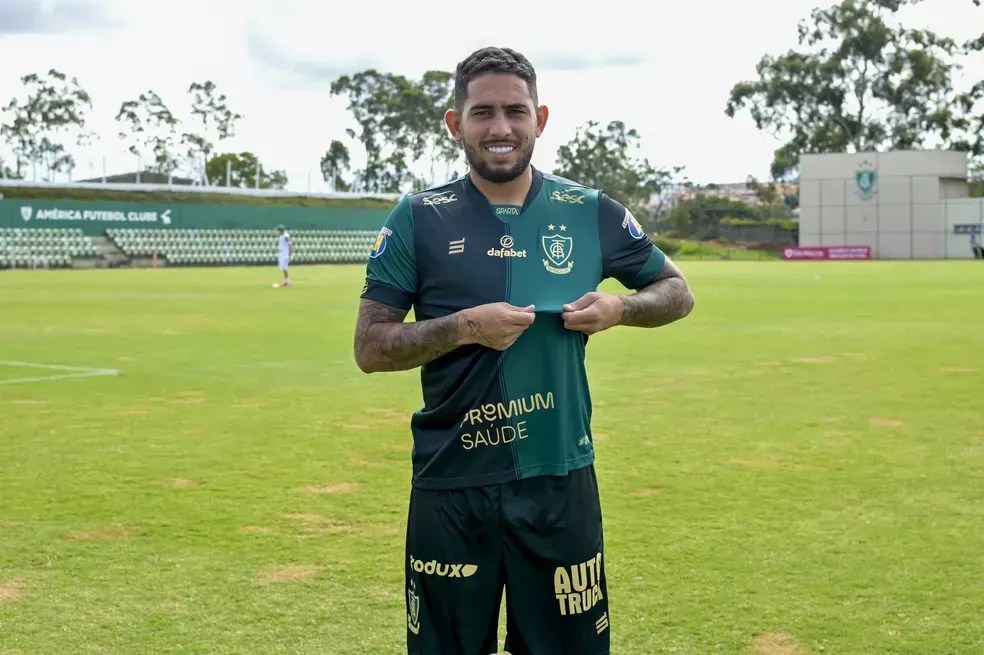Ex-América é preso por não pagar pensão alimentícia