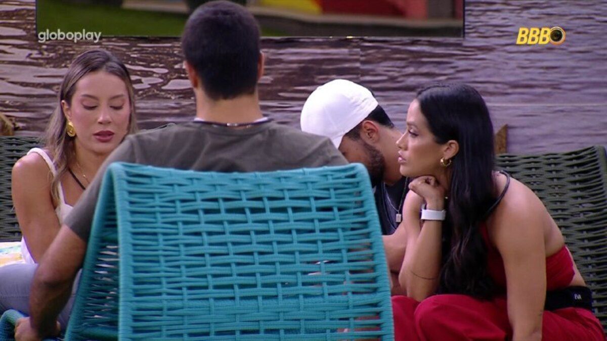 Renata contesta Tadeu Schmidt sobre informações levadas para o BBB 25