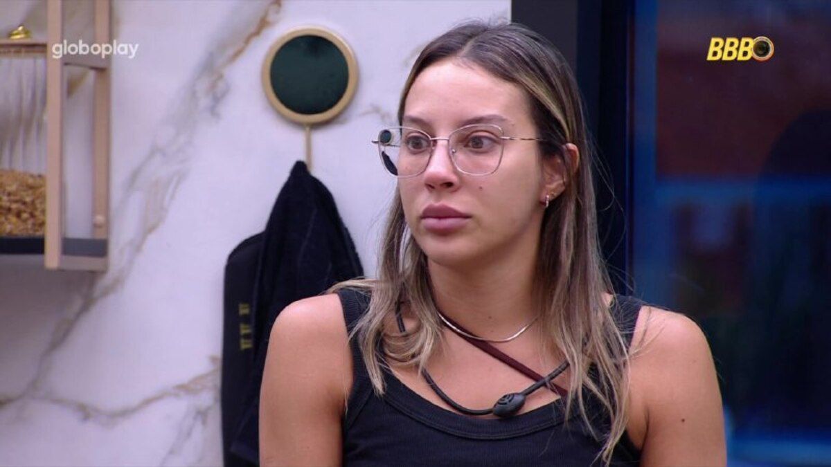 Renata lamenta participação na 'Vitrine do Seu Fifi' após eliminação de duas aliadas do BBB 25