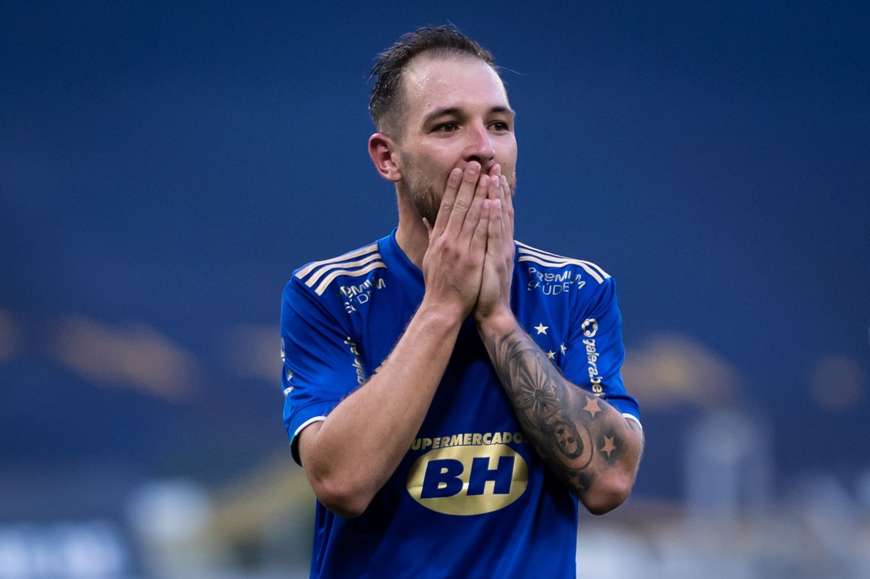 Clube da Série B anuncia contratação de ex-atacante do Cruzeiro