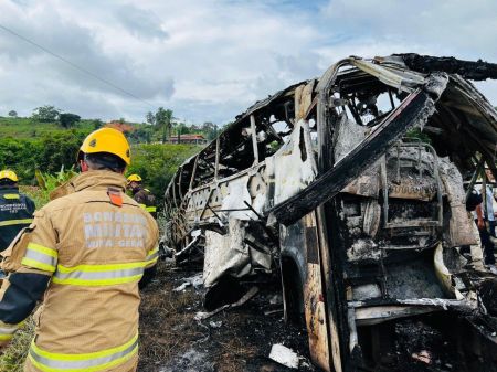 Tragédia no Vale do Mucuri: acidente com ônibus deixa 39 mortos