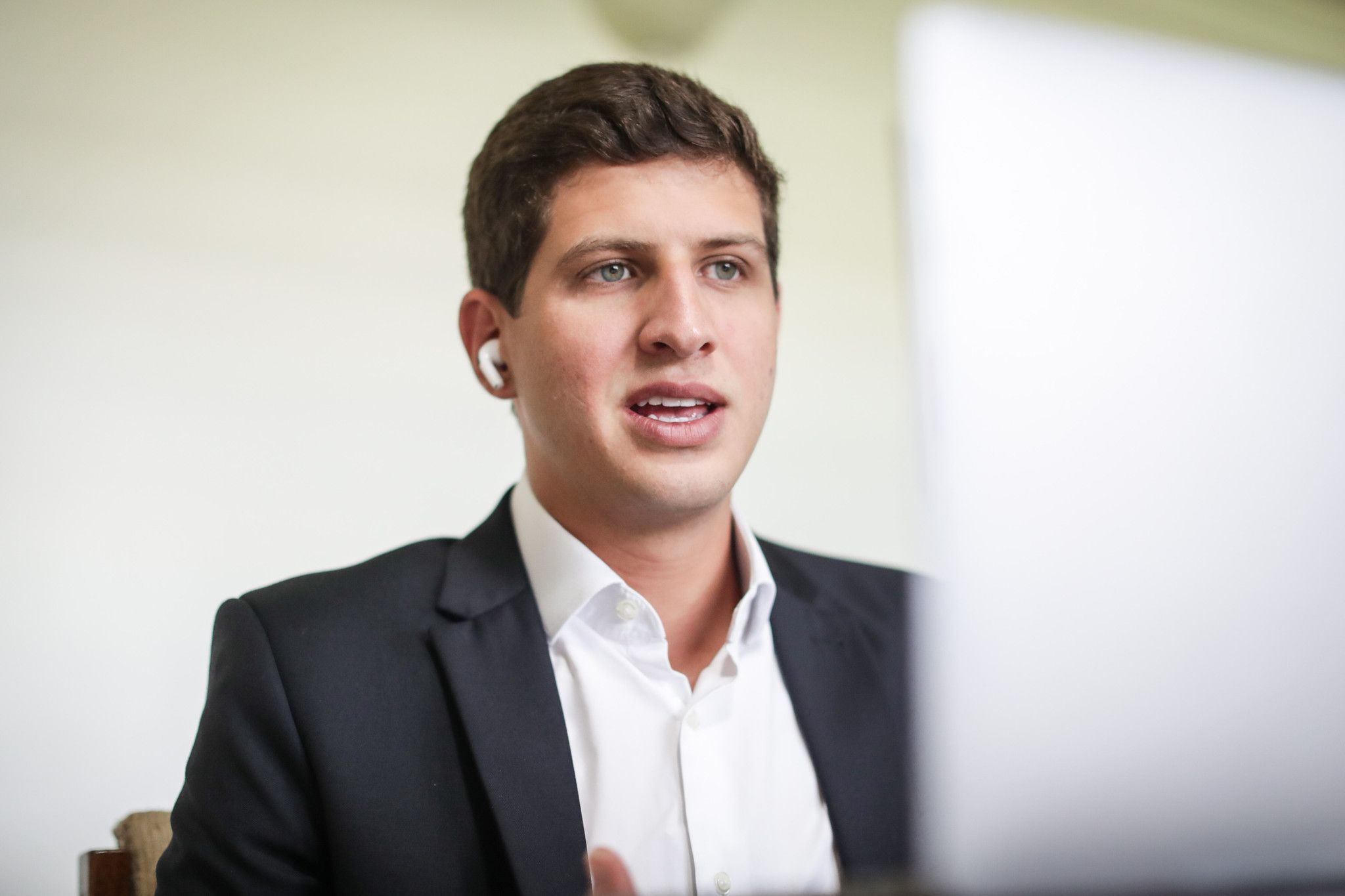 Recife: a um mês do 1º turno, João Campos soma 74% das intenções de voto, diz Datafolha