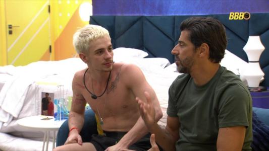Juliano Floss e Alberto Cowboy conversam sobre a relação de Marcelo e Ana Paula
