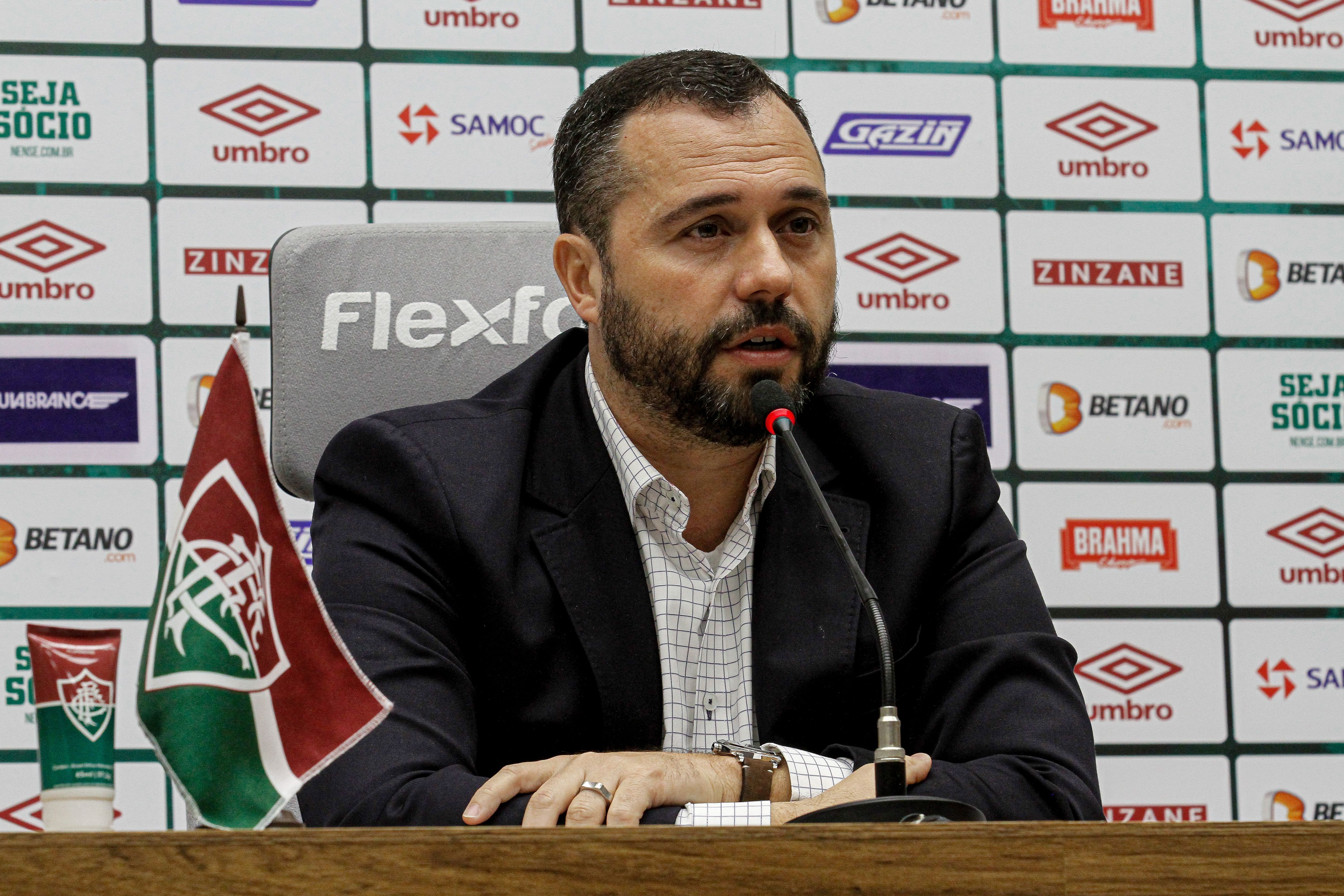 Presidente do Fluminense desabafa sobre eliminação no Carioca
