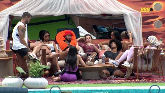Participantes discutem sobre momentos recentes