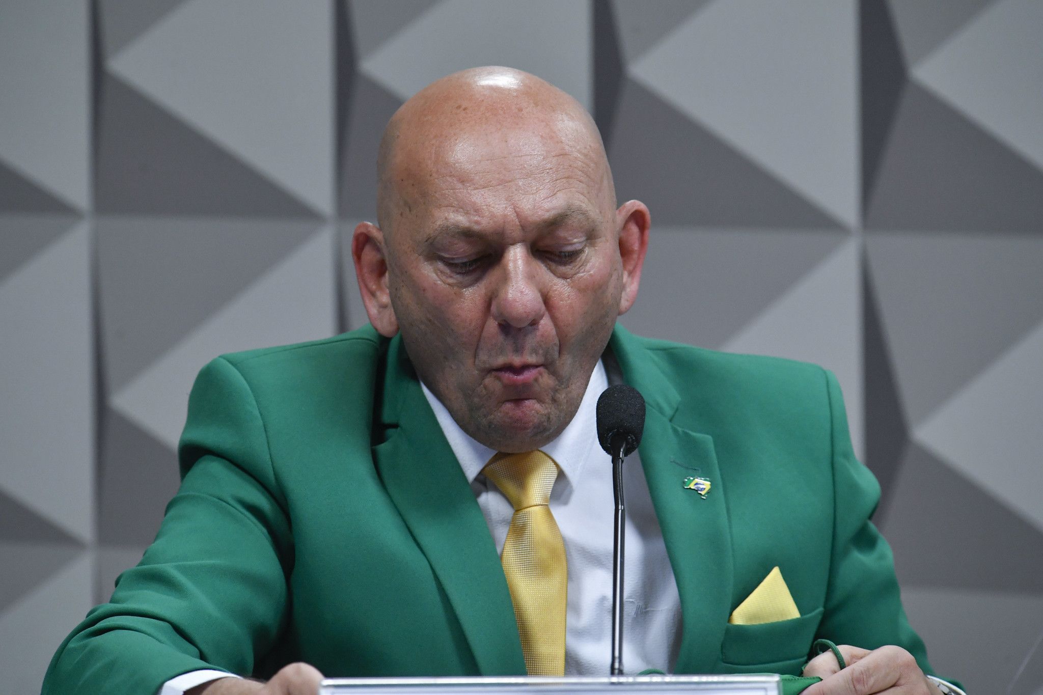Moraes libera, após dois anos, acesso de Luciano Hang a redes sociais