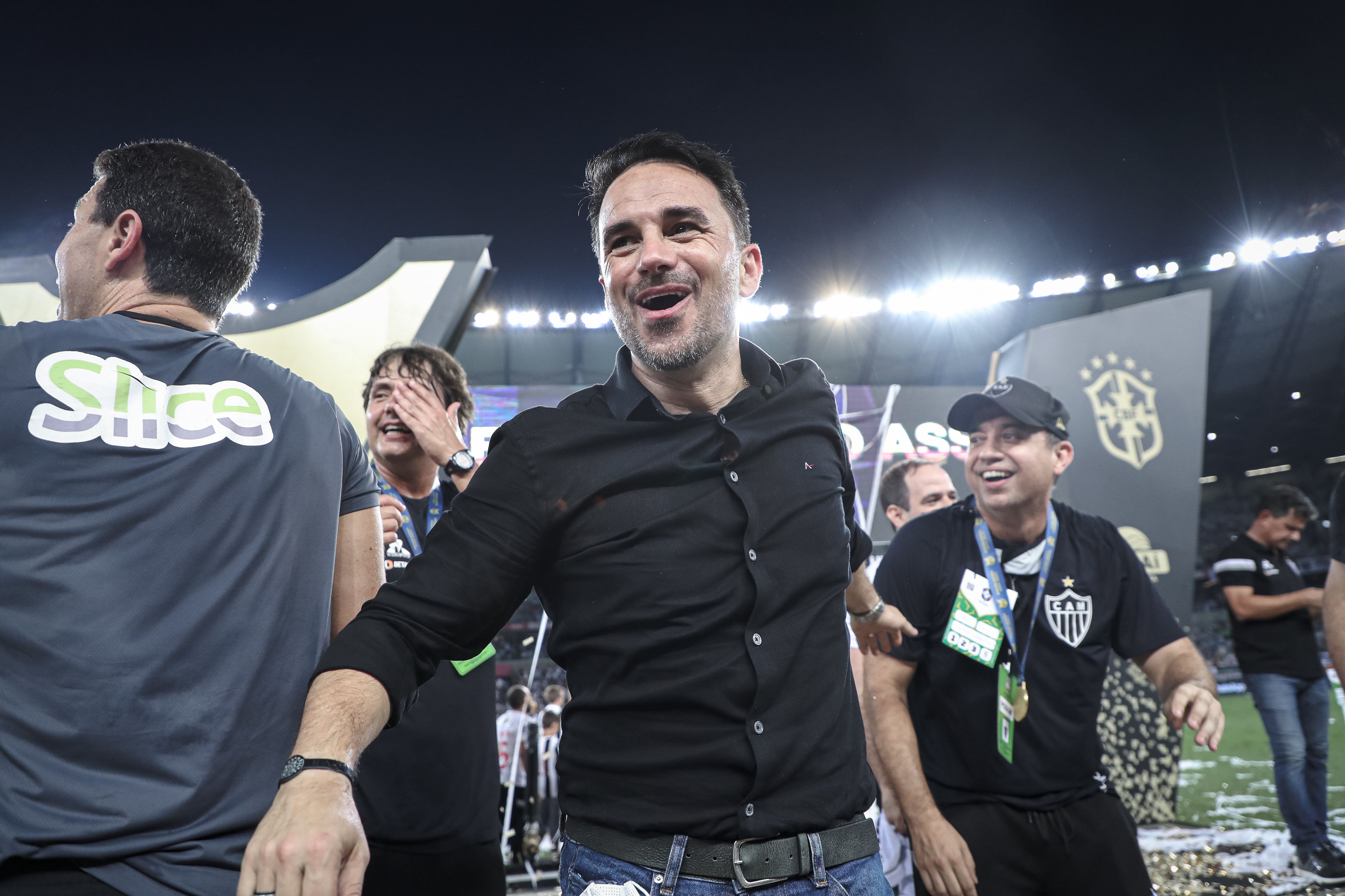 Rodrigo Caetano, diretor do Atlético, segue como 'Plano A' e ganha força na CBF