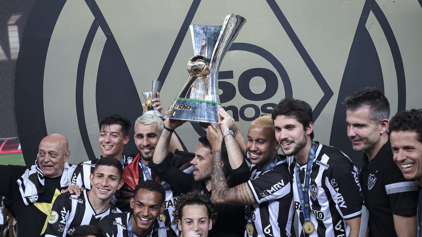 Campeão brasileiro pelo Atlético revela procura do Cruzeiro e explica recusa