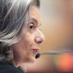 Cármen Lúcia teve voto decisivo para inelegibilidade e condenação criminal de Bolsonaro