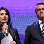 Damares: Michelle será porta-voz de Bolsonaro e enfrentou PF 'de pijama'