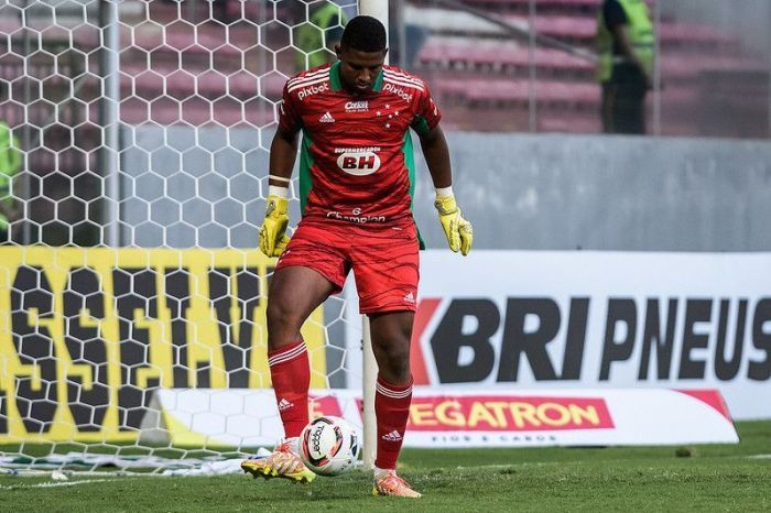 Denivys durante jogo do Cruzeiro em 2022
