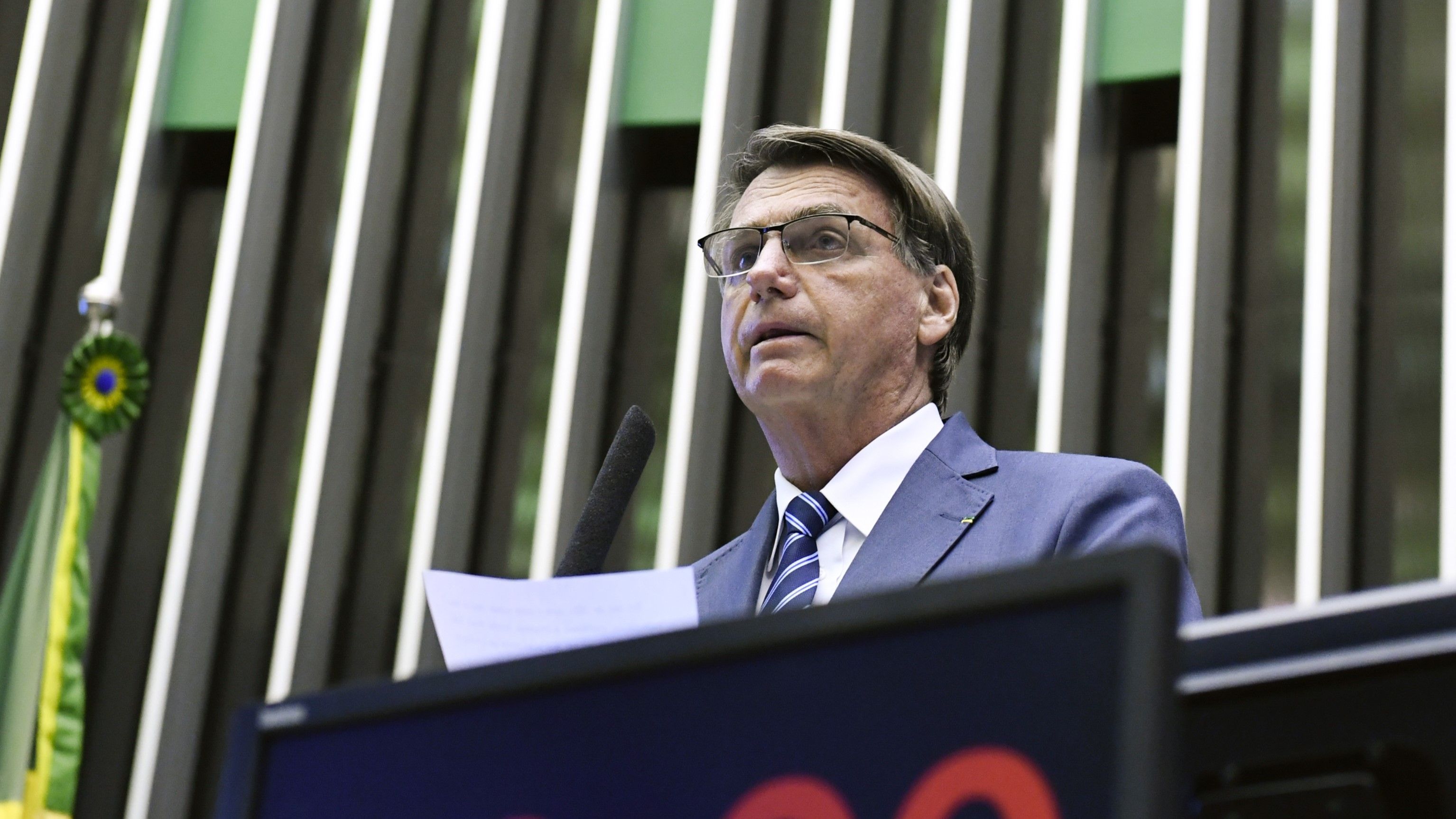 Bolsonaro passa por exames médicos. Nova cirurgia é avaliada