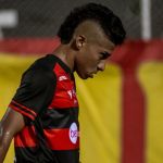 Atacante que atuou pelo Vitória na Série C é anunciado pelo Napoli