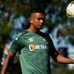 Ainda sem acerto para deixar o Fluminense, David Braz pode ampliar contrato