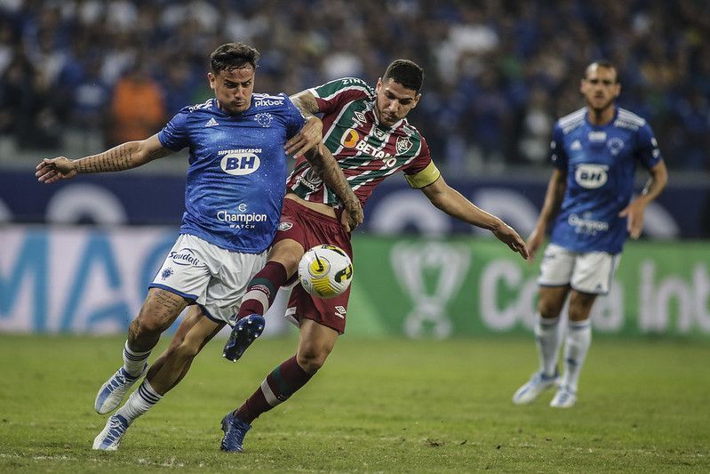 Atacante revela espanto de amigos cariocas com torcida do Cruzeiro: ‘Estádio ia desabar’